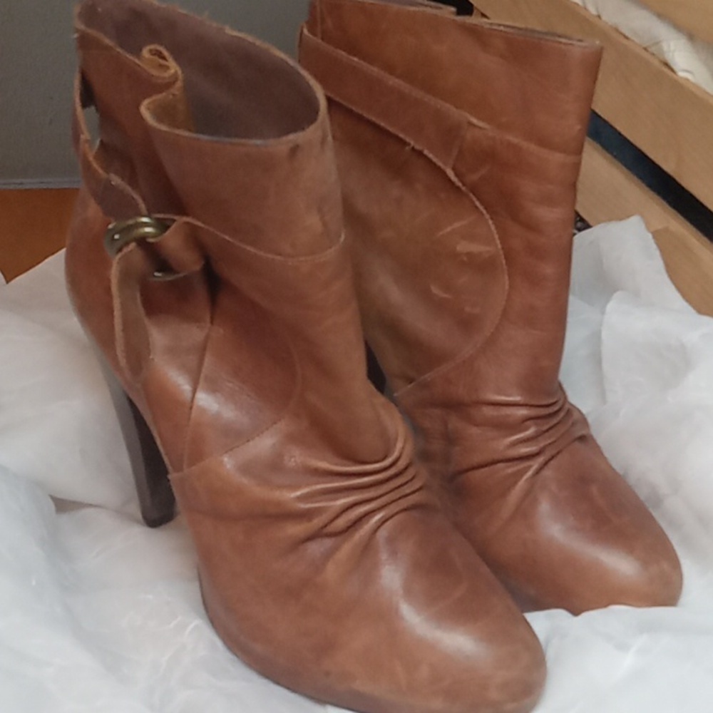 Steve madden ankle boots size 8.5 leather